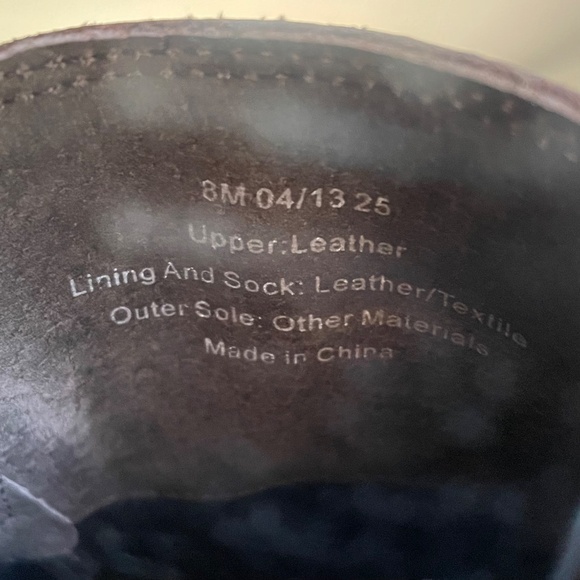 Banana Republic Slip On Dress Shoe/Loafer in Brown Leather, Size 8M - Picture 11 of 11